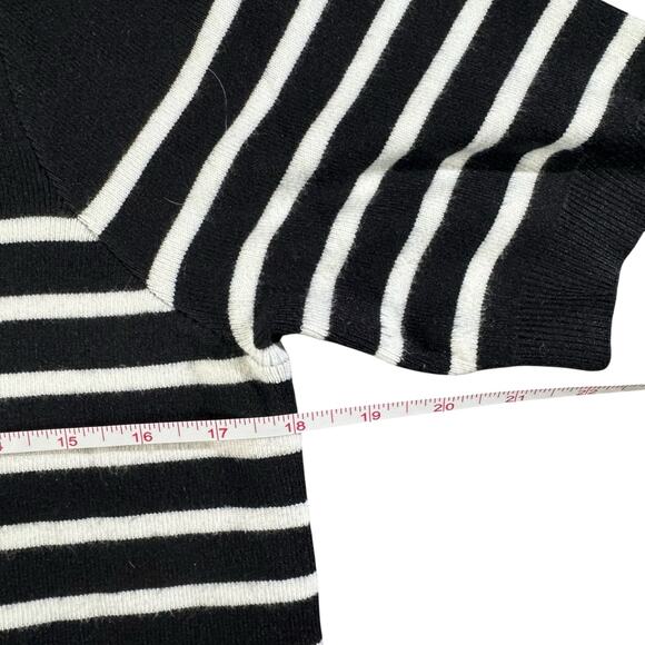 NWT Women's Zesica Crew Neck Pullover Ribbed T Shirt Black Striped Knit Size M - Picture 7 of 8